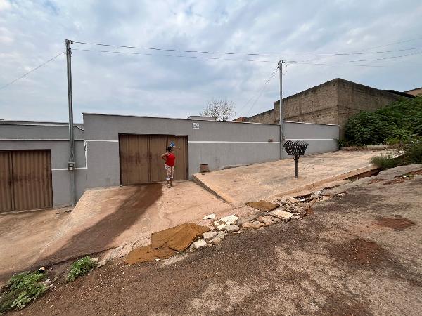 Casa - Venda, PARQUE SANTO ANTONIO, SANTO ANTONIO DO DESCOBERTO, GO