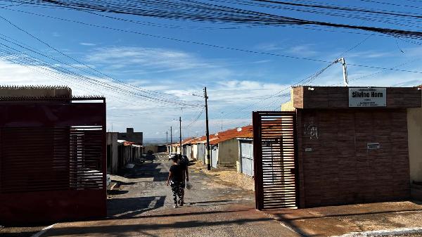Casa - Venda, SETOR DE CHACARAS ANHANGUERA C, VALPARAISO DE GOIAS, GO