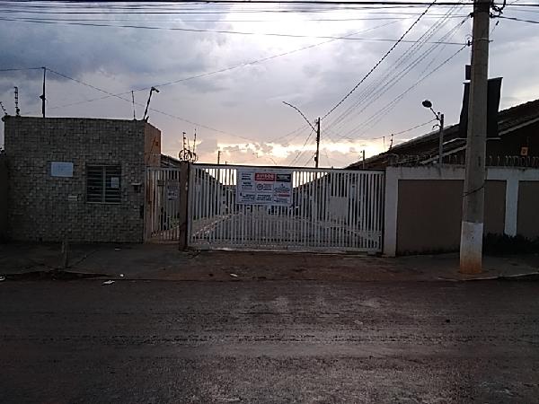 Casa - Venda, CHACARAS BRASIL A, VALPARAISO DE GOIAS, GO